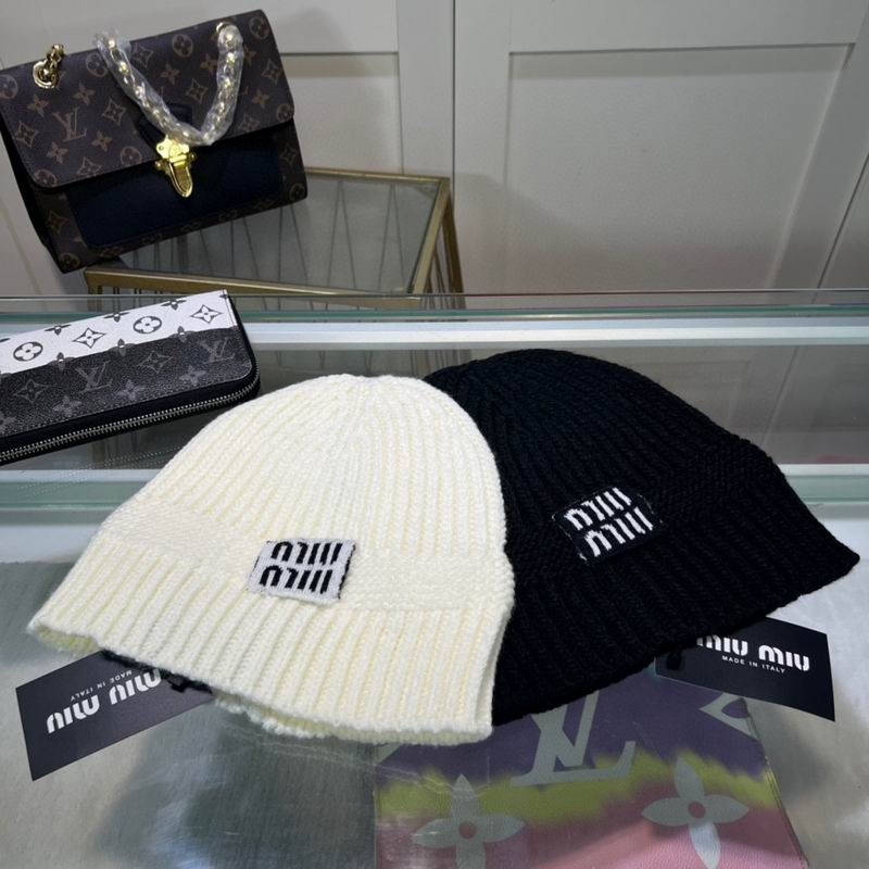 Miumiu hat 080301